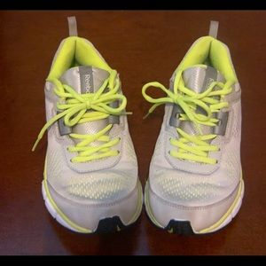 Women’s Size 8.5 Reeboks Running Shoes